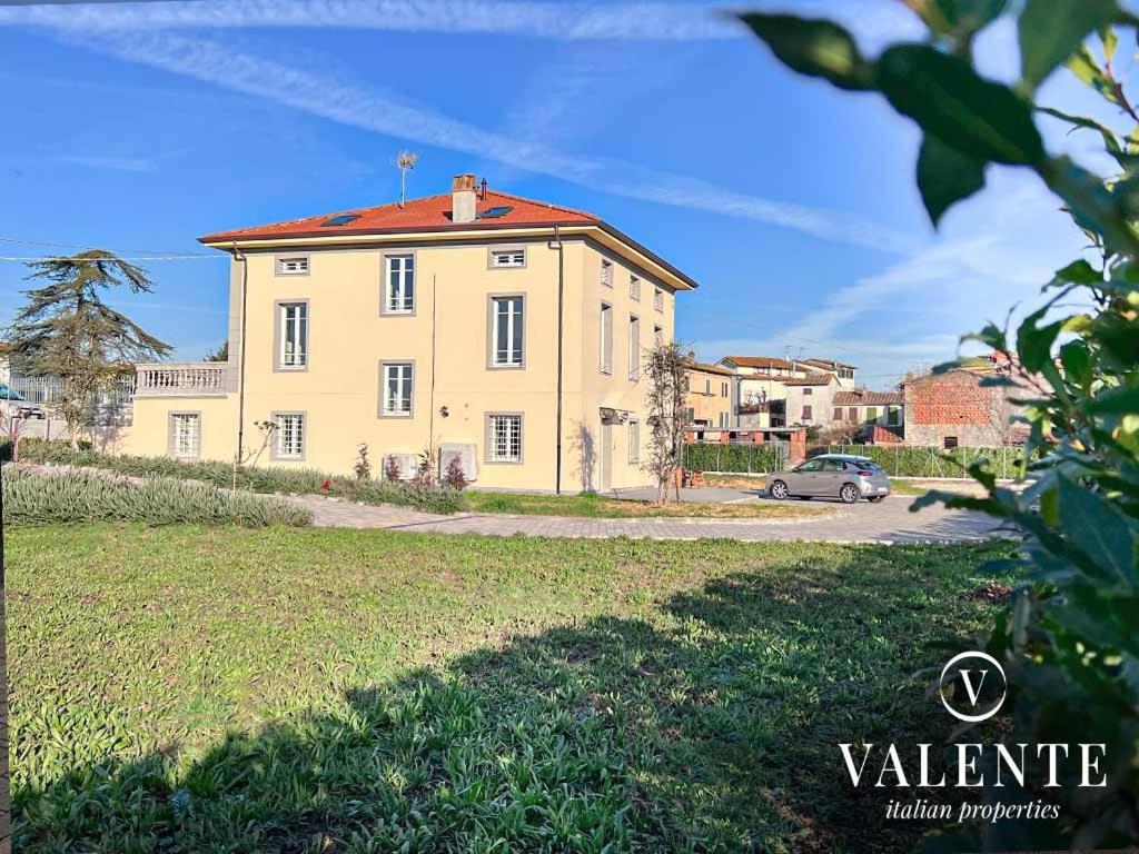 Villa Valente - Apartments Capannori Kültér fotó